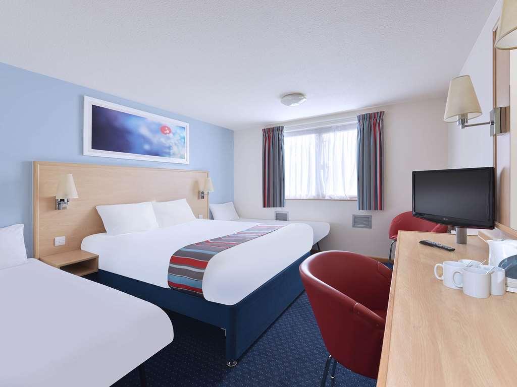 Travelodge Swansea M4 Chambre photo