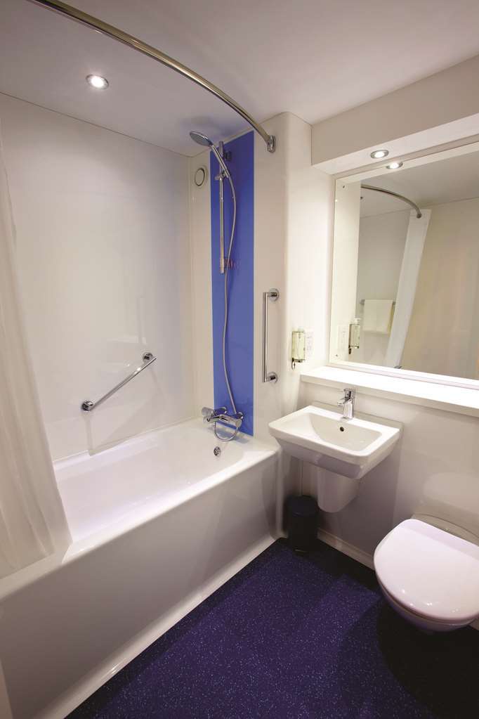 Travelodge Swansea M4 Chambre photo